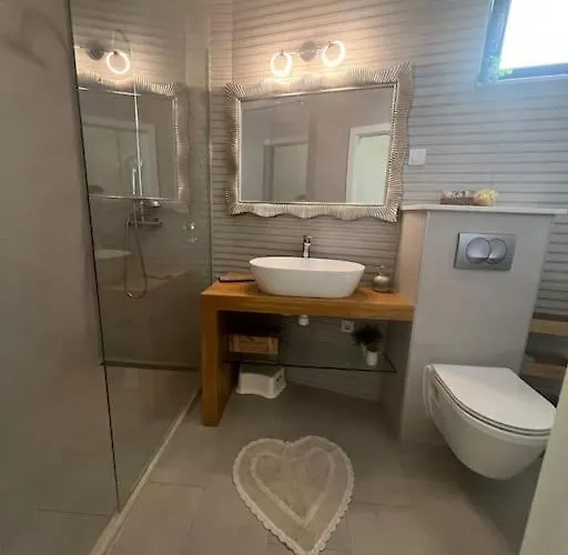 Nt * Kaštela